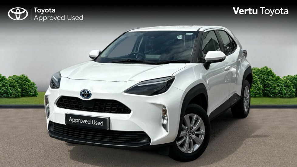 Toyota Yaris Cross Icon White #3