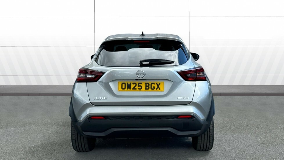 Nissan Juke Tekna Silver #6