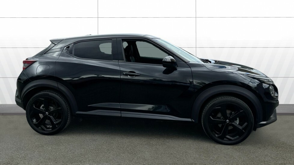 Nissan Juke Tekna Black #5