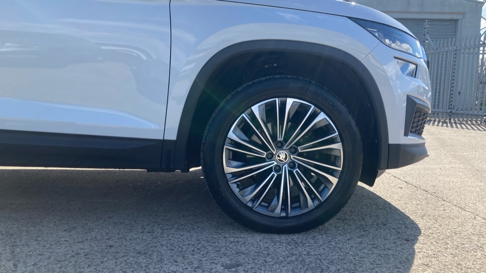 Skoda Kodiaq Se L Executive OY23NJX White #5