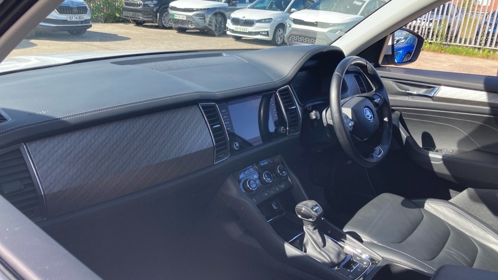 Skoda Kodiaq Se L Executive OY23NJX White #2