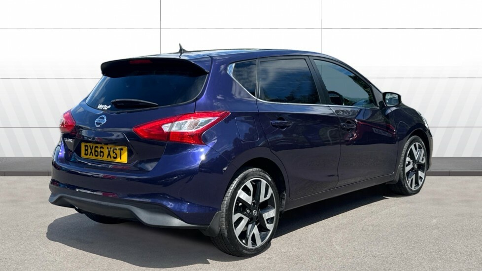 Nissan Pulsar Tekna Blue #2