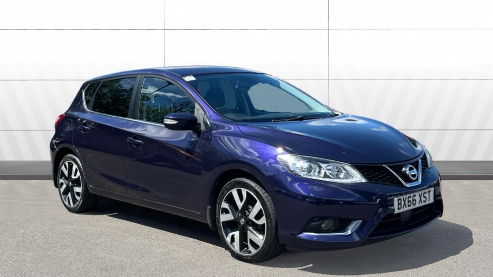 Nissan Pulsar Tekna Blue