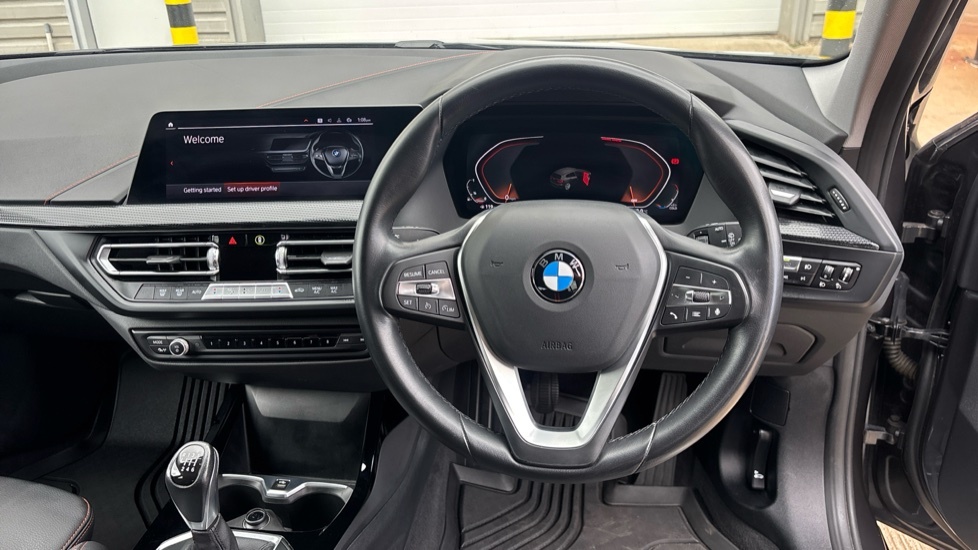 BMW 1 Series M Sport DV71XHK White #5