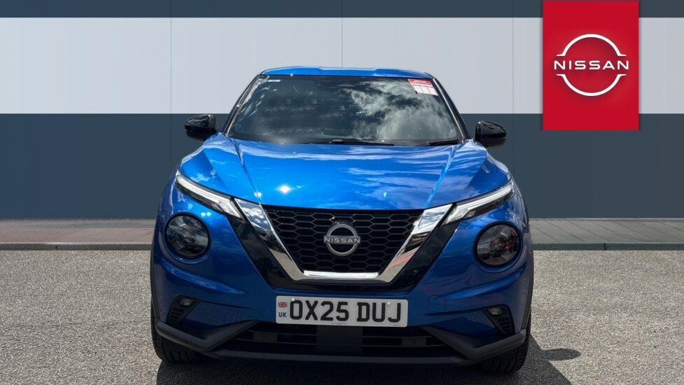 Nissan Juke Tekna Blue #3