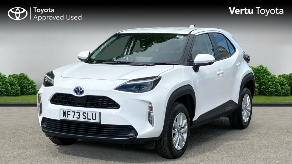 Toyota Yaris Cross Icon White #3