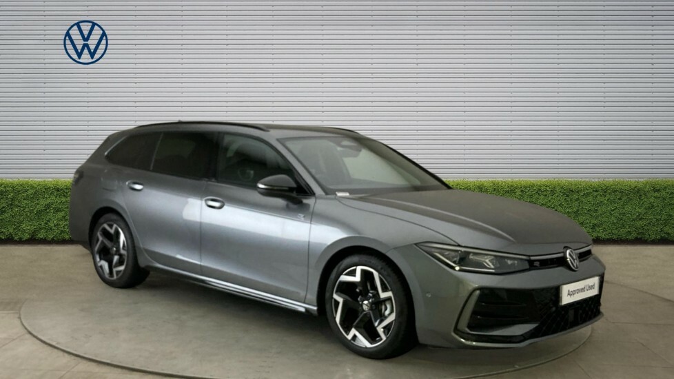 Volkswagen Passat R-line Grey