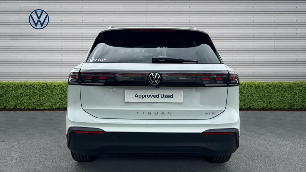 Volkswagen Tiguan Match White #6