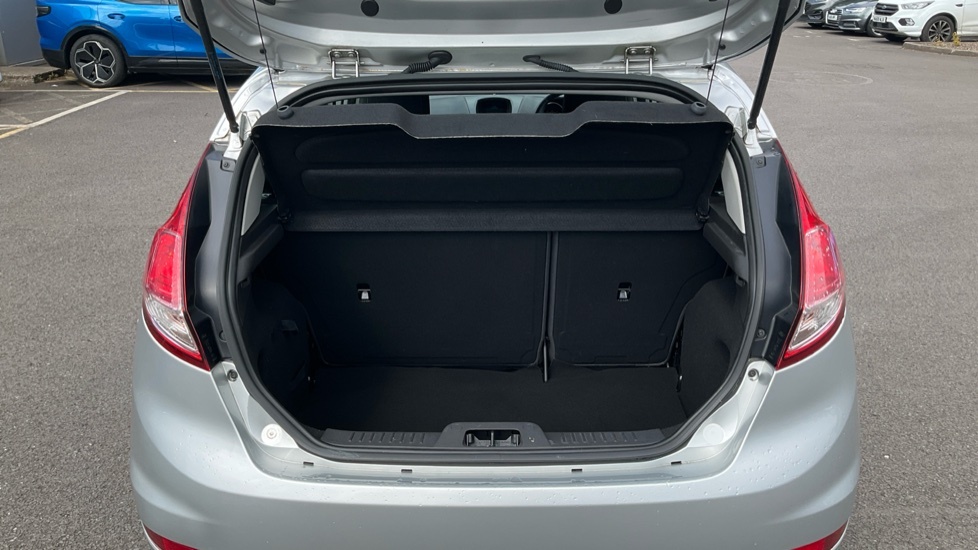 Ford Fiesta Zetec Silver #4