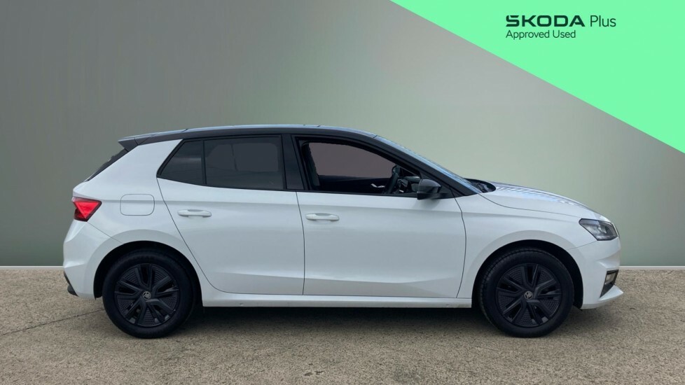 Skoda Fabia Design Edition EN25URD White #4