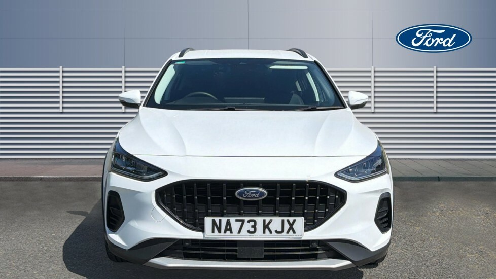 Ford Focus Active White #3