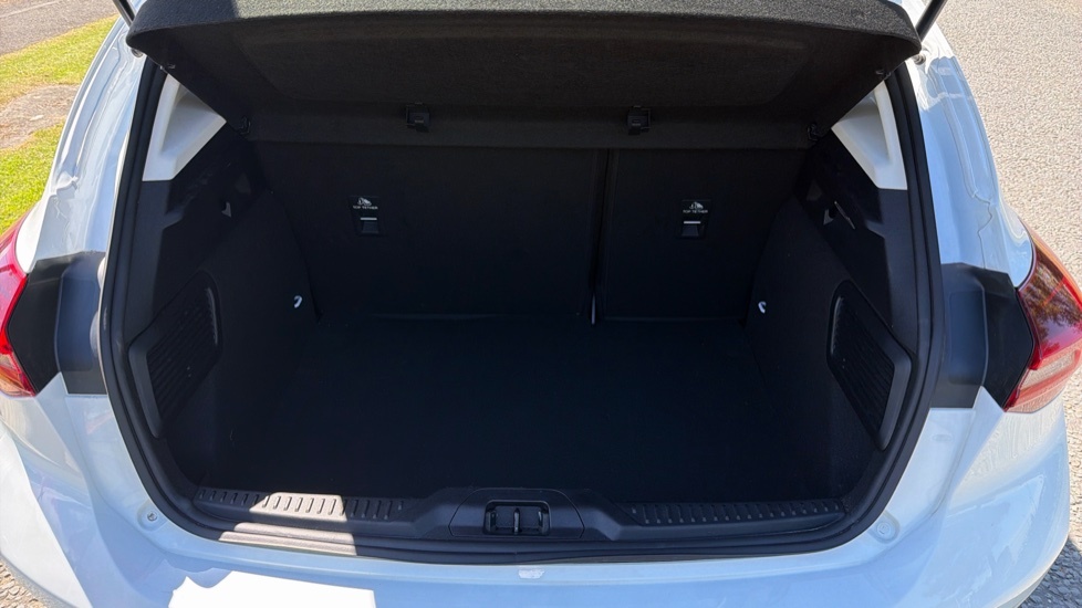 Ford Focus Active White #4