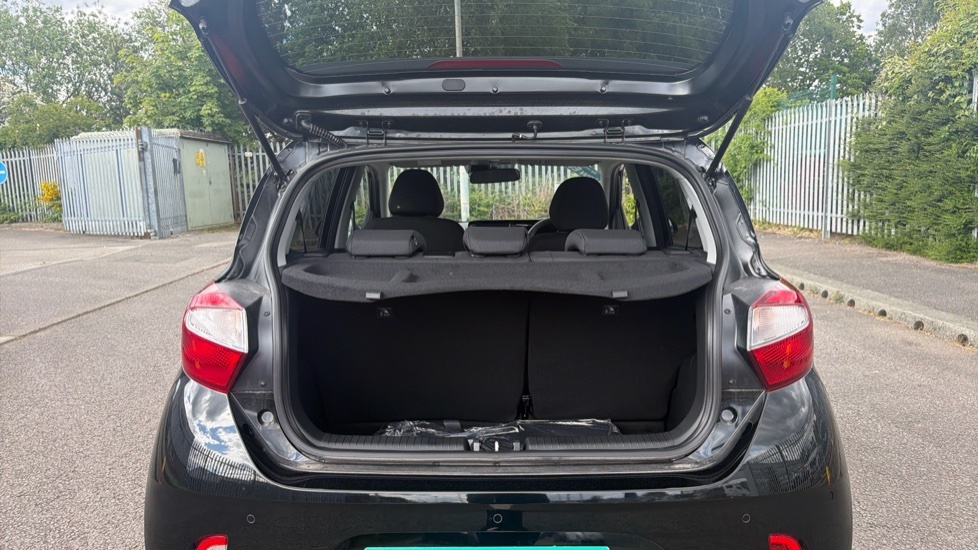 Hyundai I10 Advance Black #4