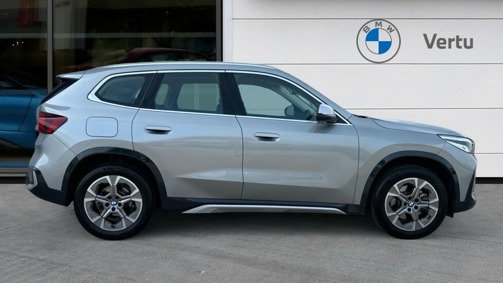 BMW X1 Xline Silver #3