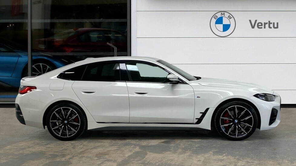 BMW 4 Series M Sport WG73VUA White #3