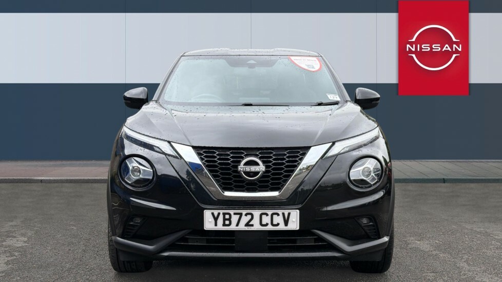 Nissan Juke Tekna Black #3