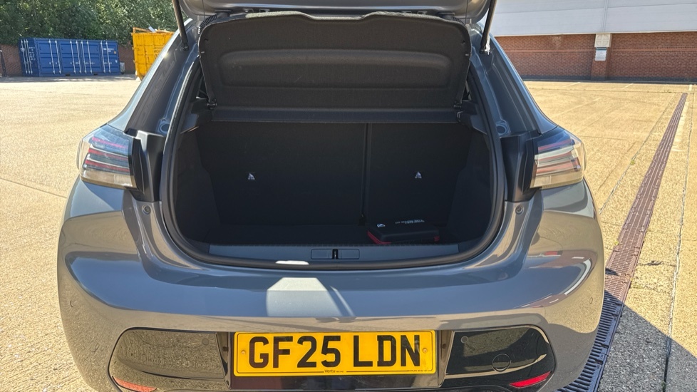 Peugeot 208 Allure Grey #4