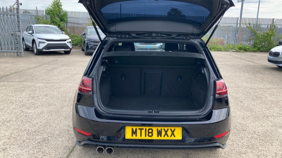Volkswagen Golf Gtd Black #4