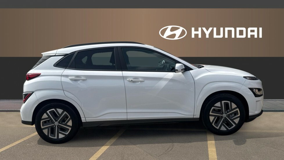 Hyundai Kona Ultimate White #5