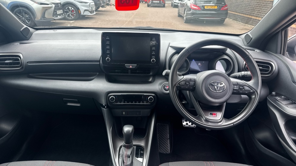 Toyota Yaris Gr Sport GL73JGZ White #6
