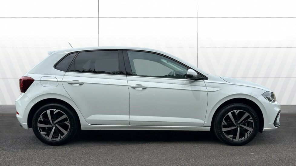 Volkswagen Polo Match White #5