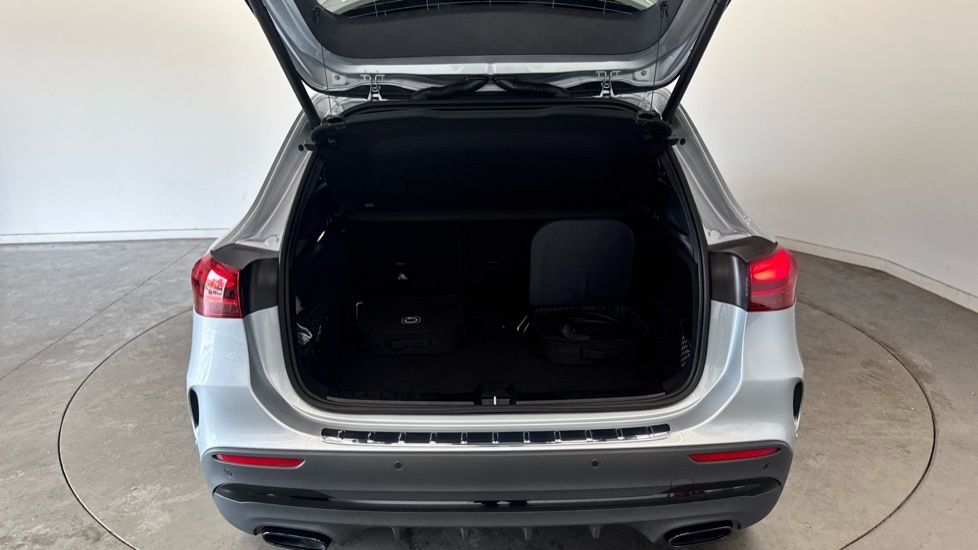 Mercedes-Benz GLA Class Amg Line LL75FBA Silver #4