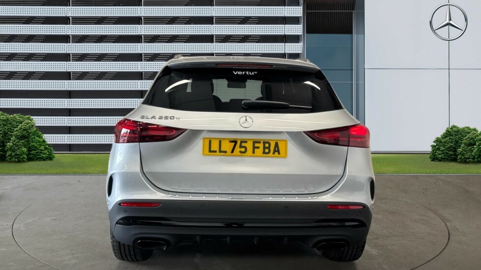 Mercedes-Benz GLA Class Amg Line LL75FBA Silver #6