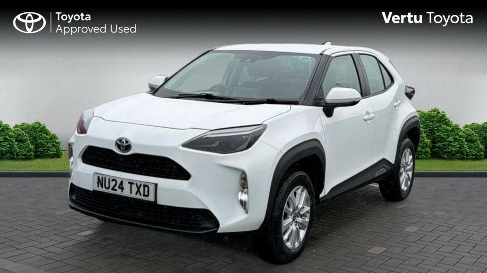Toyota Yaris Cross Icon NU24TXD White #3