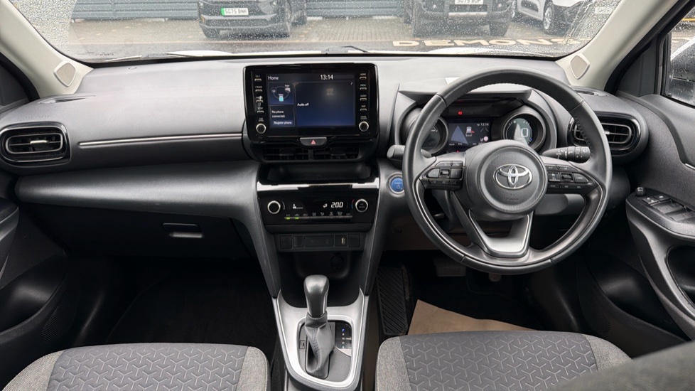 Toyota Yaris Cross Icon NU24TXD White #6