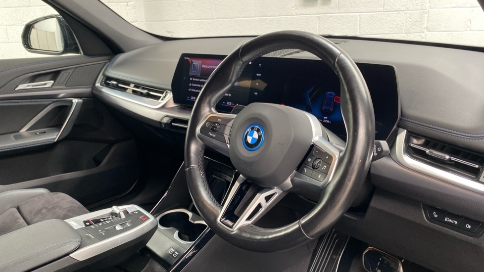 BMW iX1 M Sport Black #6
