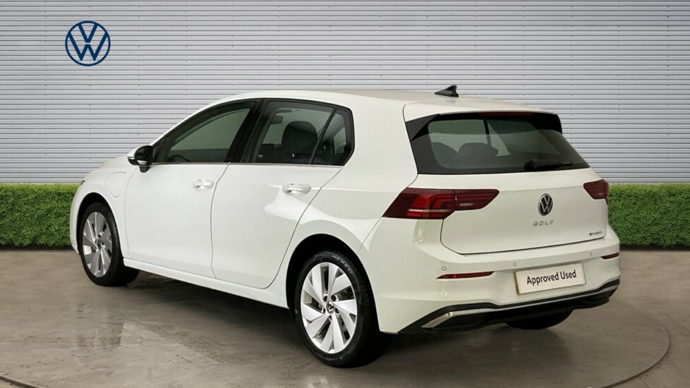 Volkswagen Golf Style White #3