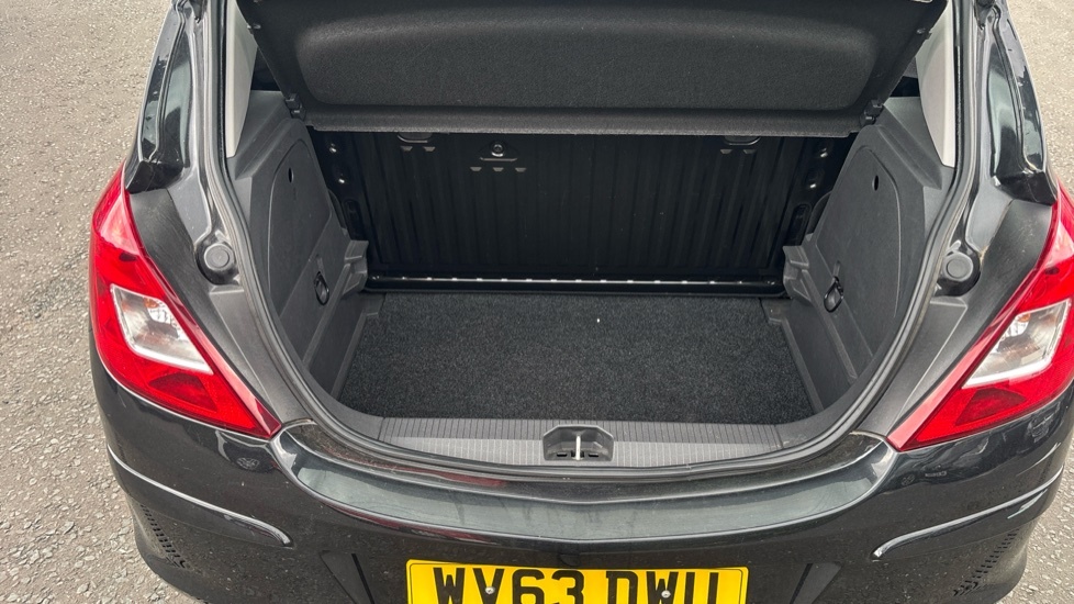 Vauxhall Corsa Exclusiv Black #4