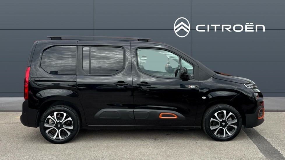 Citroen e-Berlingo Flair Xtr Black #5