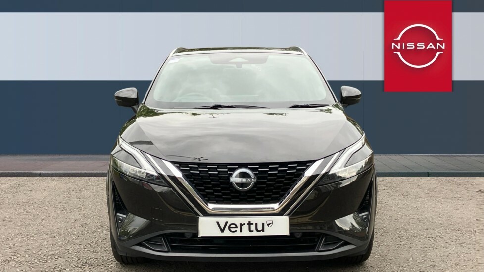 Nissan Qashqai Tekna Black #3