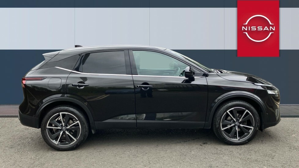 Nissan Qashqai Tekna Black #5
