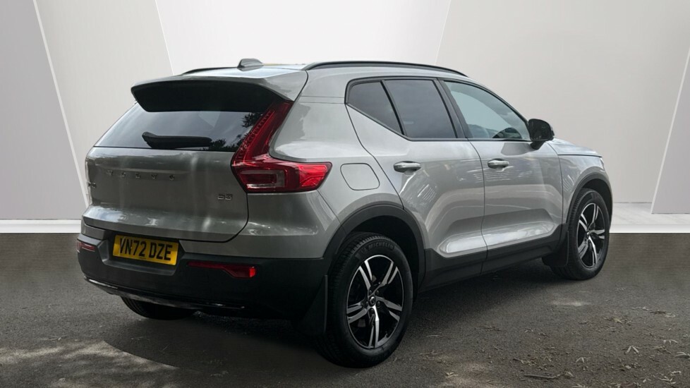 Volvo XC40 Plus Silver #2