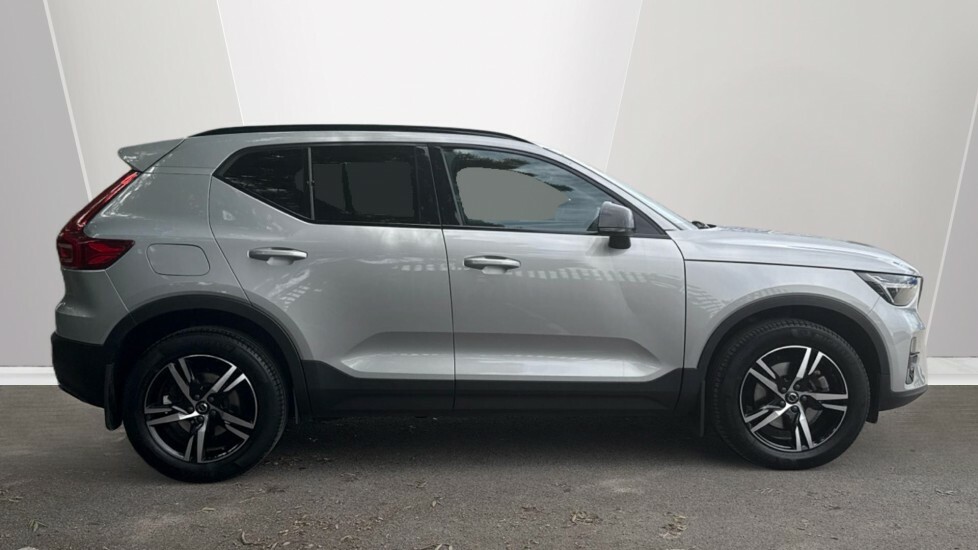Volvo XC40 Plus Silver #3