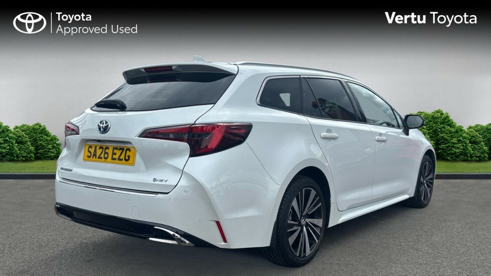 Toyota Corolla Design White #2