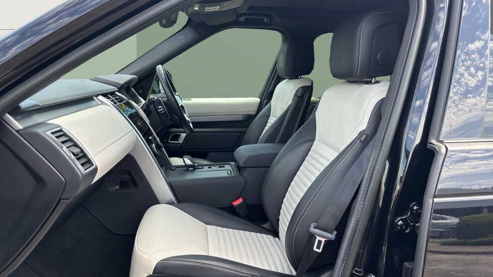 Land Rover Discovery R-dynamic Se YB22EHP Black #3
