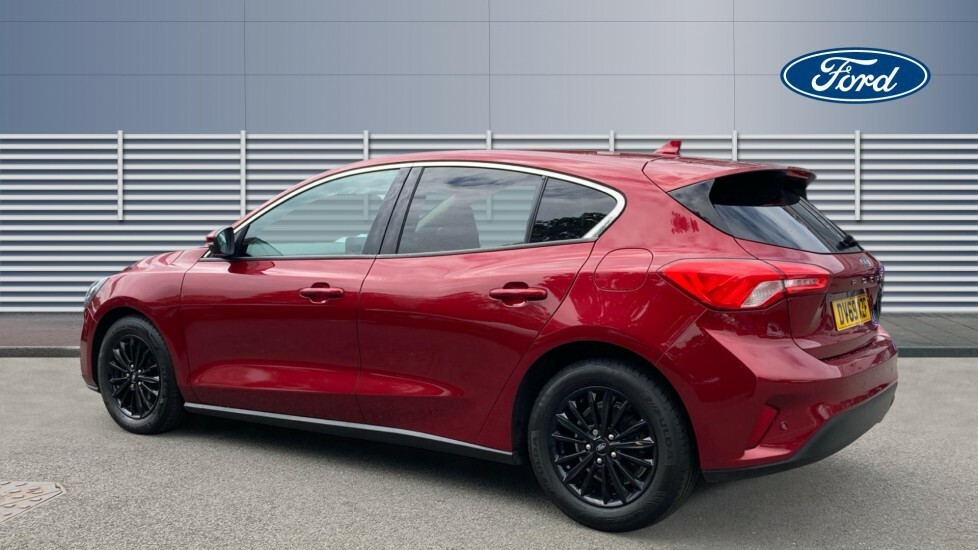 Ford Focus Titanium DV69XZF Red #2
