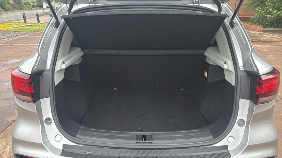 MG ZS Excite Silver #4