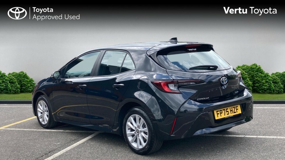 Toyota Corolla Icon Black #4