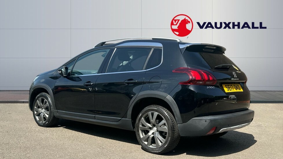 Peugeot 2008 Allure Black #2