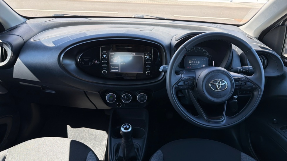 Toyota Aygo X Pure Silver #6