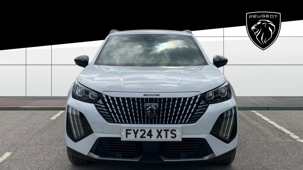 Peugeot 2008 Allure White #3