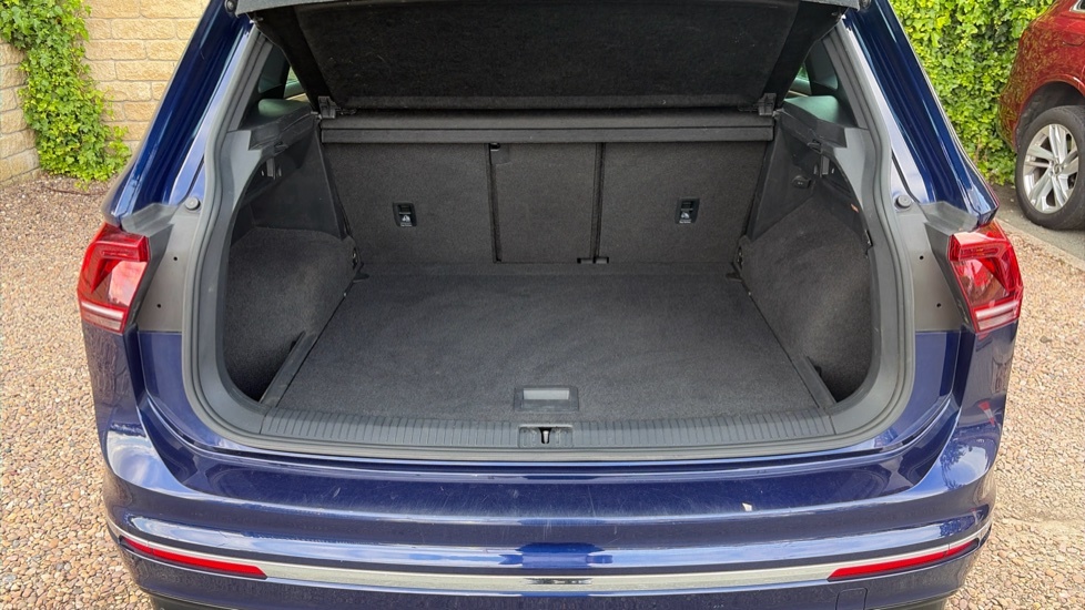 Volkswagen Tiguan R-line YH67GRZ Blue #4