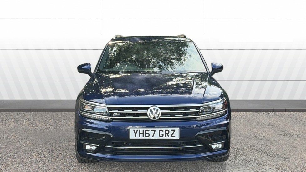 Volkswagen Tiguan R-line YH67GRZ Blue #3