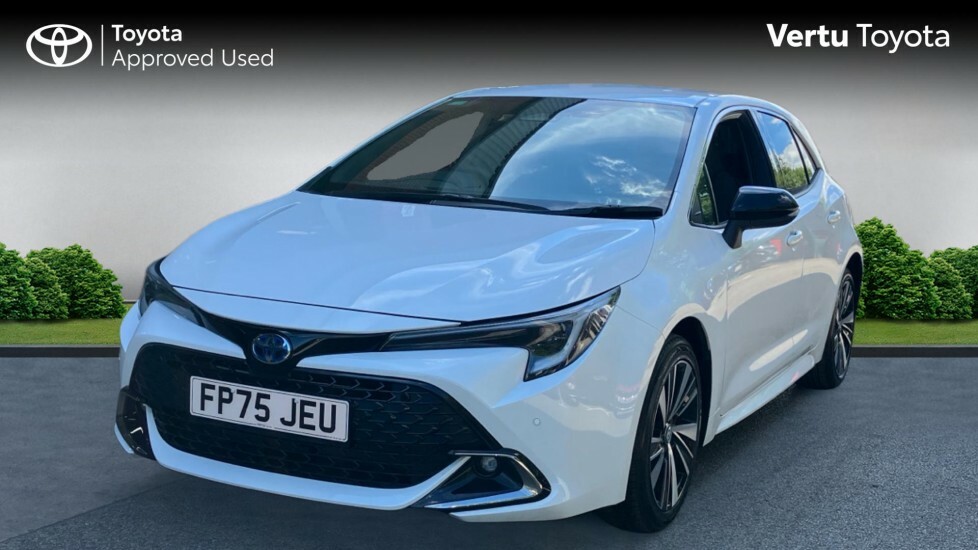 Toyota Corolla Design White #3