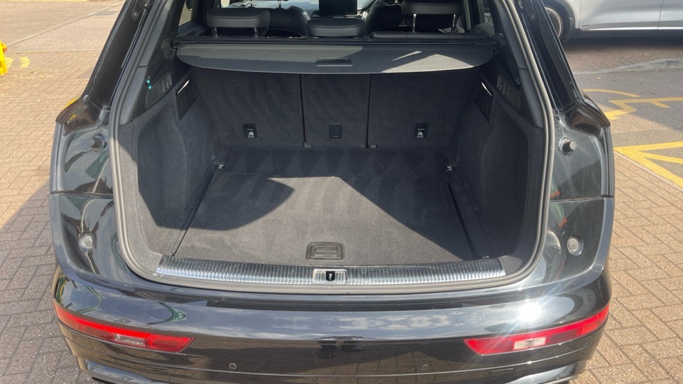 Audi Q5 Edition 1 PG22AJU Black #4