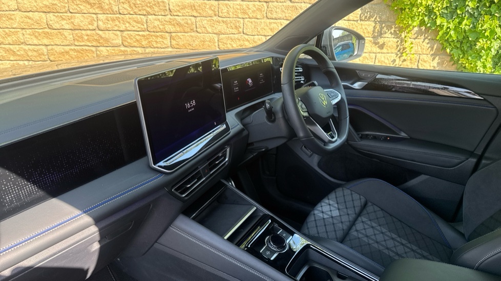 Volkswagen Tiguan R-line DF75UBT Grey #2